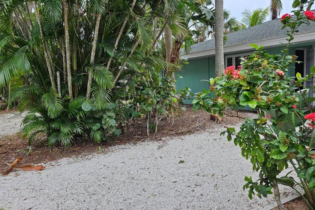 Blue Crab Dock On Gulf Canal Front Close 2 Beach Restaurants Bonita Springs Luaran gambar